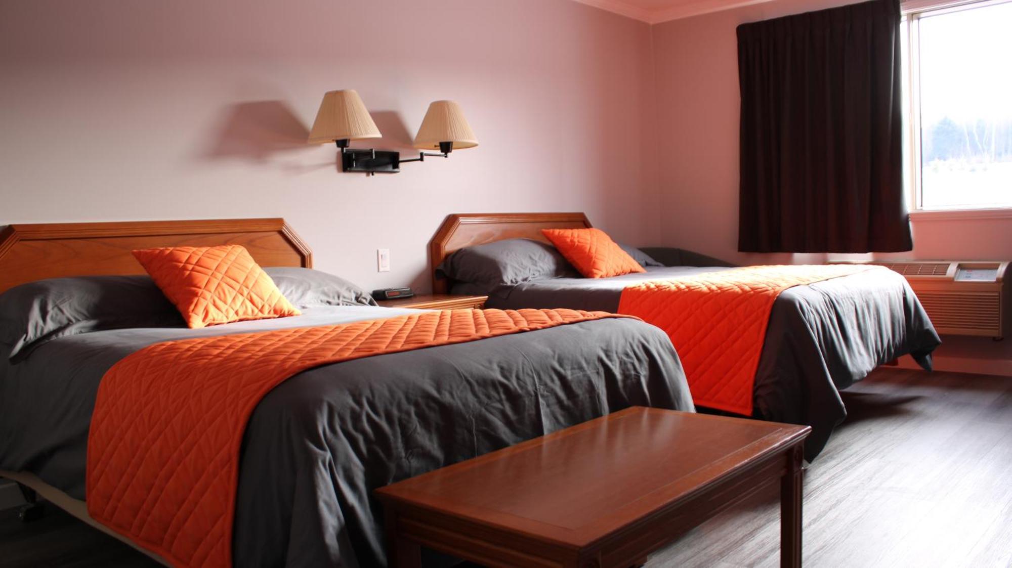 Hotel Val-Des-Sources Asbestos Екстериор снимка